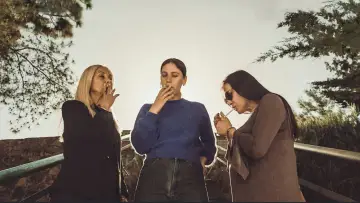 Zasłona do filmu "הביתה!" #1155020