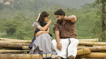 Zasłona do filmu "அதிரன்" #1163514