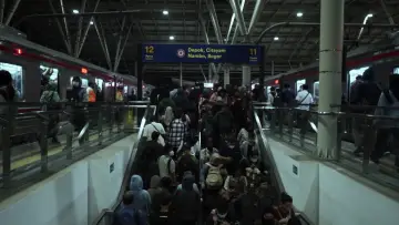 Zasłona do filmu "Hiruk Pikuk Jakarta" #1144613