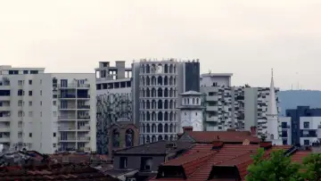 Zasłona do filmu "Brenda Jashtë" #1144205