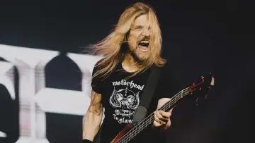 Zasłona do filmu "Megadeth Hellfest 2026" #1173504