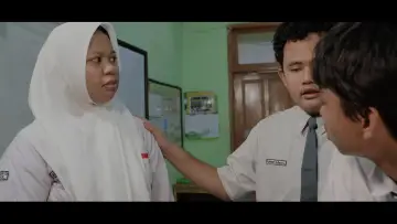 Zasłona do filmu "Lantai Dua Setengah" #1177432