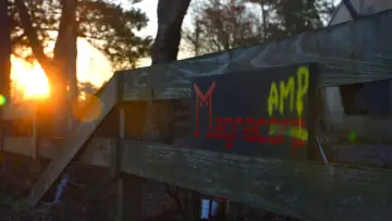 Zasłona do filmu "Magnacamp" #1196055