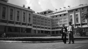 Zasłona do filmu "Bên Kia Bầu Trời" #1187426