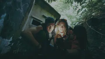 Zasłona do filmu "V/H/S/MIXTAPE" #1896765