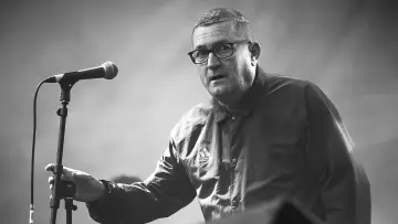 Zasłona do filmu "Paul Heaton: Live at Bramall Lane" #1289165