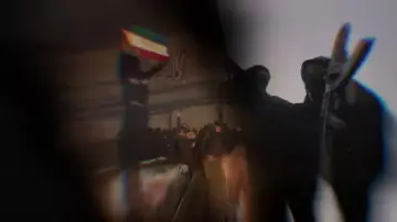 Zasłona do filmu "Inside Iran: War & Revolution" #1229211