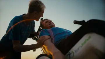 Zasłona do filmu "Starting Line: The Team Joshua Story" #1227500