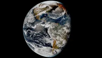 Zasłona do filmu "Totale Sonnenfinsternis - Europa im Mondschatten" #1229792