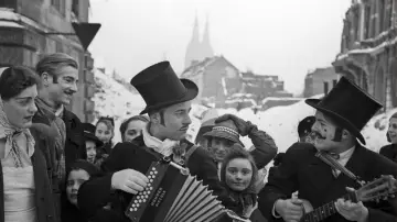 Zasłona do filmu "80 Jahre Kriegsende im Westen - Zwischen Trümmern und Hoffnung" #1433618