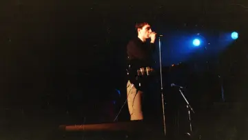 Zasłona do filmu "Joy Division: Apollo Theater, Manchester  27 and 28th October 1979" #1352206