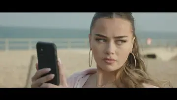 Zasłona do filmu "Bad Parenting" #1225894