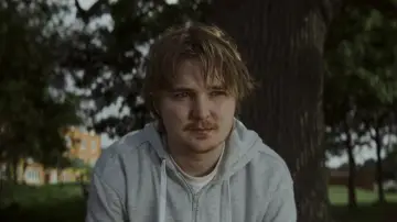 Zasłona do filmu "Fool