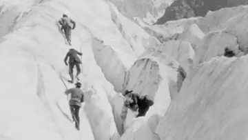 Zasłona do filmu "Chamonix - La Mer de glace. Montée" #1881846