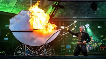 Zasłona do filmu "Rammstein – Live in Mexico City" #1691795
