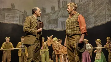 Zasłona do filmu "National Theatre at Home: War Horse" #1899620