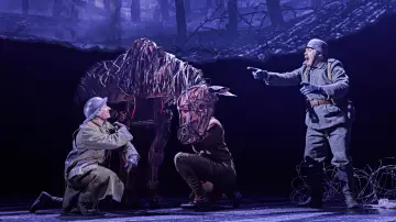 Zasłona do filmu "National Theatre at Home: War Horse" #1899622