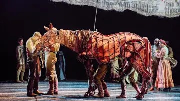 Zasłona do filmu "National Theatre at Home: War Horse" #1899626