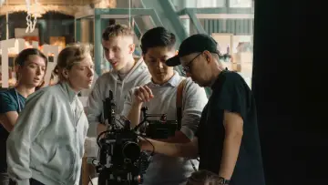 Zasłona do filmu "Go Home" #1569983
