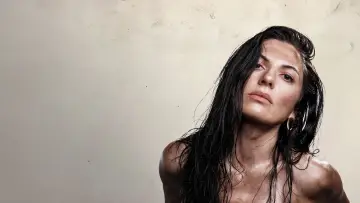 Zasłona do filmu "Elena Nagapetyan - Ça valait le coup" #1836867