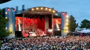 Zasłona do filmu "25 juli-konserten på Åland 2026" #1616917