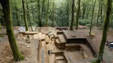Zasłona do filmu "La guerre des Gaules : César nous a-t-il menti ?" #1625717