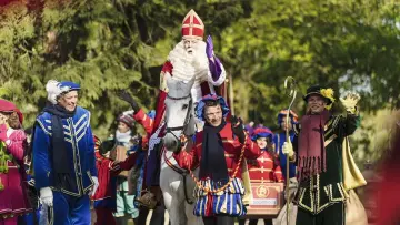Zasłona do filmu "De Grote Sinterklaasfilm en de Vliegende Pieten" #1631766