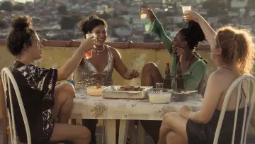 Zasłona do filmu "Um Domingo" #1806390