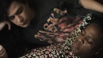 Zasłona do filmu "Um Domingo" #1806391