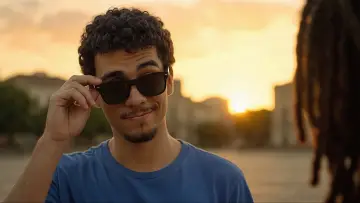 Zasłona do filmu "Herói Por Acaso" #1641456