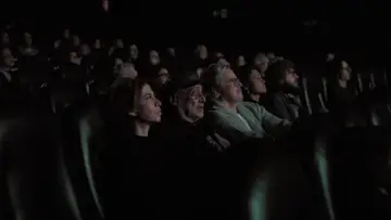 Zasłona do filmu "Tempos de Inocência" #1817546