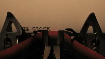 Zasłona do filmu "A Clockwriter" #1734086