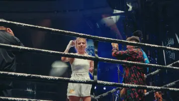 Zasłona do filmu "MÁS ALLÁ DEL RING - parte 2" #1777900