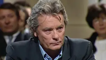 Zasłona do filmu "Le clan Delon, l