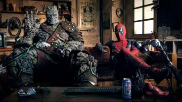 Zasłona do filmu "Deadpool and Korg React" #1880226