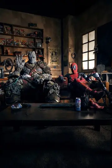 Deadpool and Korg React plakat