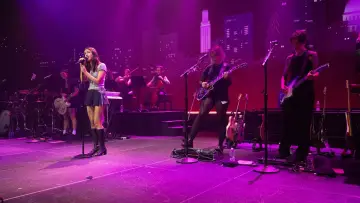 Zasłona do filmu "Olivia Rodrigo: Austin City Limits" #1835805