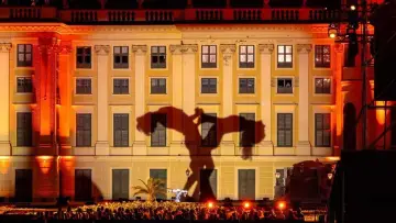 Zasłona do filmu "Le concert des nuits d