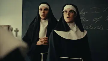 Zasłona do filmu "Becoming" #1879848