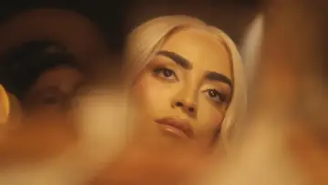 Zasłona do filmu "Bilal Hassani, bats-toi comme une fille mon fils" #1840212