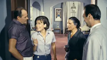 Zasłona do filmu "Τζένη Τζένη" #933637