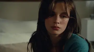Zasłona do filmu "Młoda i piękna" #840039