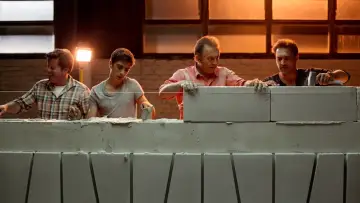 Zasłona do filmu "Pozłacana klatka" #266057