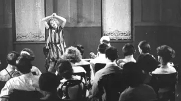 Zasłona do filmu "Поцелуй Мэри Пикфорд" #1571981