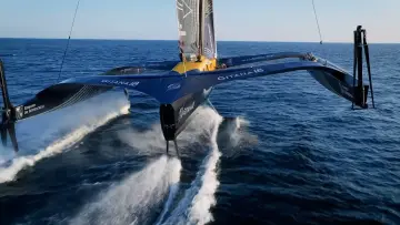 Zasłona do filmu "La foil histoire de la Route du Rhum" #1906285