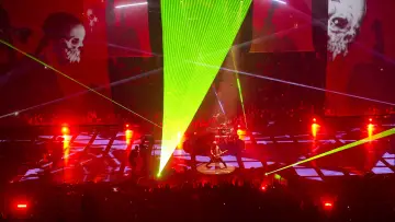 Zasłona do filmu "Metallica: Poprzez bezkres czasu" #386505