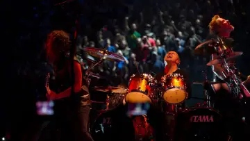 Zasłona do filmu "Metallica: Poprzez bezkres czasu" #386511