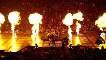 Zasłona do filmu "Metallica: Poprzez bezkres czasu" #386512