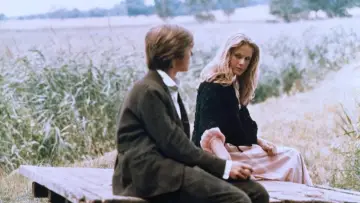 Zasłona do filmu "Erste Liebe" #1157908