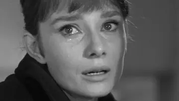 Zasłona do filmu "Niewiniątka" #428212